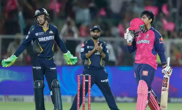 Photo of वैभव सूर्यवंशी ने उड़ाए गुजरात के परखच्चे, रिकॉर्ड पारी से राजस्थान को दिलाई 8 विकेट से जीत