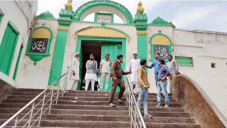 Photo of संभल में अलर्ट: जुमे की नमाज को लेकर चाैकसी, अतिरिक्त फोर्स की तैनाती