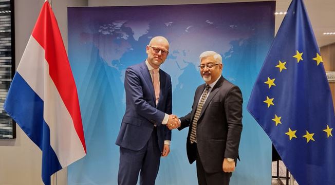 Photo of वाणिज्य सचिव का हेग दौरा, भारत और नीदरलैंड ने व्यापार और निवेश बढ़ाने के तरीके पर की चर्चा