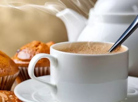 Photo of देर तक रखी चाय पीने से बिगड़ सकती है तबियत!