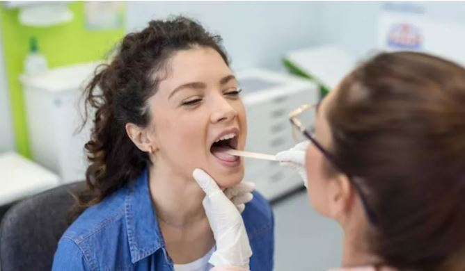 Photo of ओरल कैंसर का खतरा कम करने के लिए गांठ बांध लें ये 5 बातें