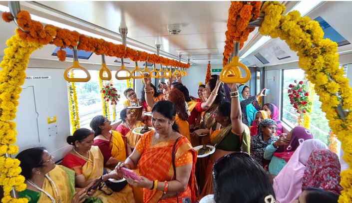 Photo of इंदौर: देवी अहिल्या जयंती के बहाने महिला वर्ग को साधने में सरकार ने बाकी नहीं रखी कोई कसर