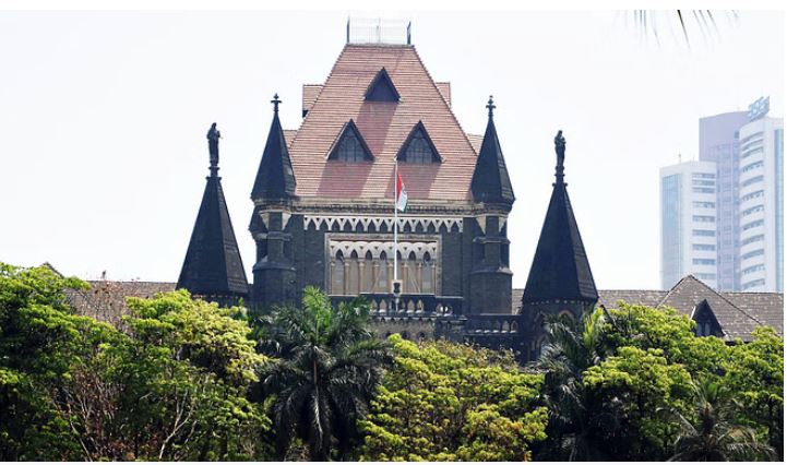 Photo of मुंबई: जूनियर छात्राओं से छेड़छाड़ के आरोपी डॉक्टर को अग्रिम जमानत देने से हाईकोर्ट का इनकार