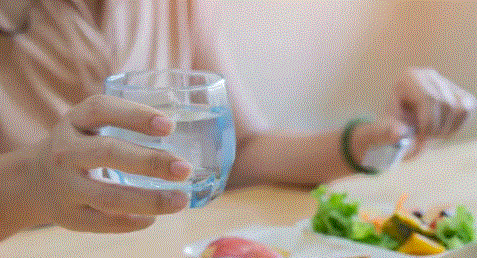 Photo of खाने के तुरंत बाद क्यों पानी नहीं पीना चाहिए?