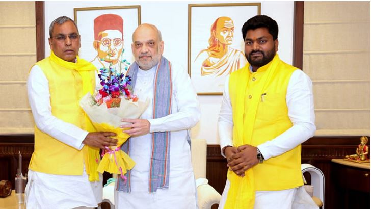 Photo of यूपी और बिहार में विस चुनाव को लेकर गृहमंत्री शाह से मिले राजभर