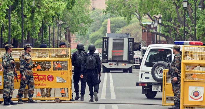 Photo of दिल्ली: मेगा सिविल डिफेंस मॉक ड्रिल आज, हर जिले में 50-50 स्कूल किए गए चिन्हित