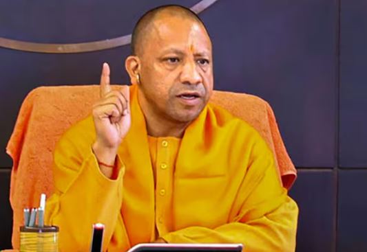 Photo of यूपी: सीएम योगी ने सहायक अध्यापकों को दिए नियुक्ति पत्र