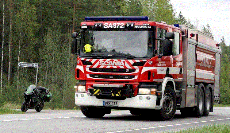 Photo of फिनलैंड में हवा में दो हेलीकॉप्टर की हुई भीषण टक्कर