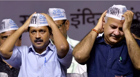 Photo of दिल्ली शराब नीति मामला : केजरीवाल और सिसोदिया की याचिकाओं पर सुनवाई आज