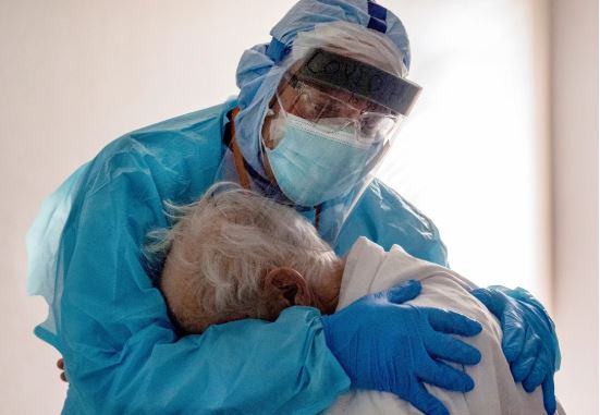 Photo of यूपी में कोरोना का कन्फ्यूजन! बुजुर्ग पहले पॉजिटिव, फिर 2 बार नेगेटिव…