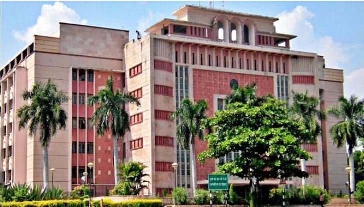 Photo of मध्य प्रदेश में ट्रांसफर पॉलिसी लागू, 30 मई तक विभागीय मंत्रियों को तबादले के अधिकार