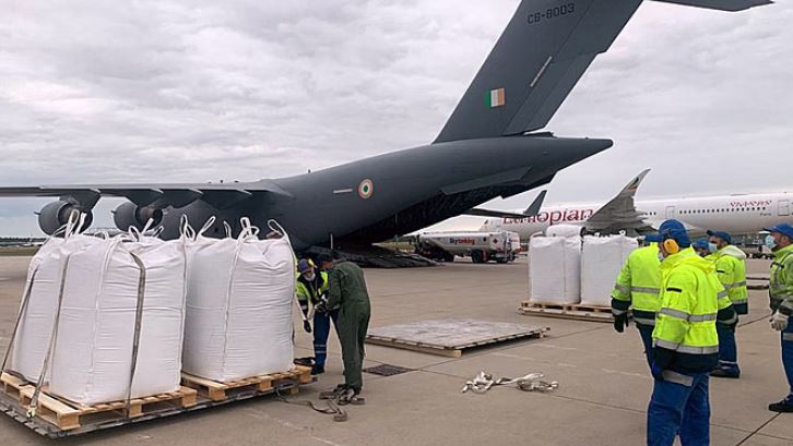 Photo of यूपी: हिंडन एयरपोर्ट से भरी गई पटना और काशी की उड़ान, 20 मिनट देरी से रवाना हुई फ्लाइट