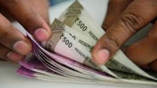 Photo of आईएसबीटी रिश्वतकांड के बाद पटेलनगर कोतवाल को हटाया, तीन दिन पहले रिश्वत लेते हुआ था गिरफ्तार