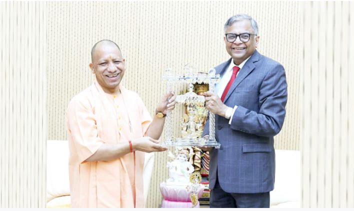 Photo of टाटा समूह लखनऊ में करेगा ग्लोबल कैप्टिव सेंटर की स्थापना, चेयरमैन एन.चंद्रशेखरन ने सीएम से की मुलाकात!