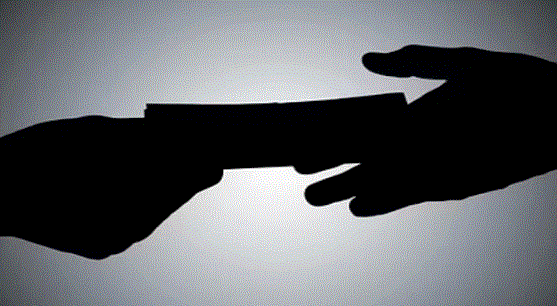 Photo of विजिलेंस की बड़ी कार्रवाई…मुख्य कोषाधिकारी और लेखाधिकारी 1.20 लाख रुपये की रिश्वत लेते गिरफ्तार