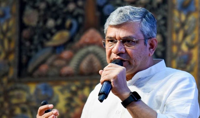 Photo of दिल्ली: 200 एकड़ में बनेगा इलेक्ट्रॉनिक्स निर्माण क्लस्टर, केंद्र सरकार ने दी मंजूरी