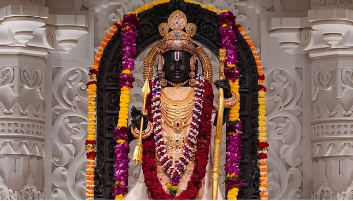 Photo of यज्ञ मंडप के सामने ढाई घंटे हुआ प्रायश्चित पूजन, सात मंदिरों में होगी मूर्तियों की प्राण प्रतिष्ठा