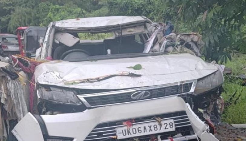 Photo of हल्द्वानी में अनियंत्रित होकर नहर में गिरी कार, एक ही परिवार के चार लोगों की मौत