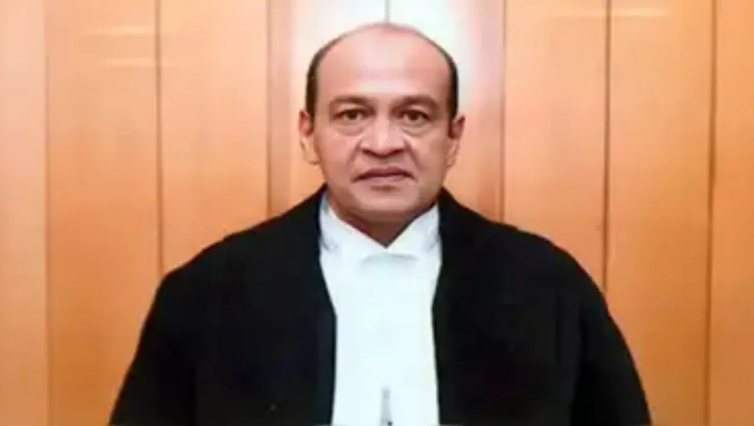 Photo of दिल्ली हाई कोर्ट के पूर्व जज यशवंत वर्मा के खिलाफ महाभियोग प्रस्ताव लाने की तैयारी