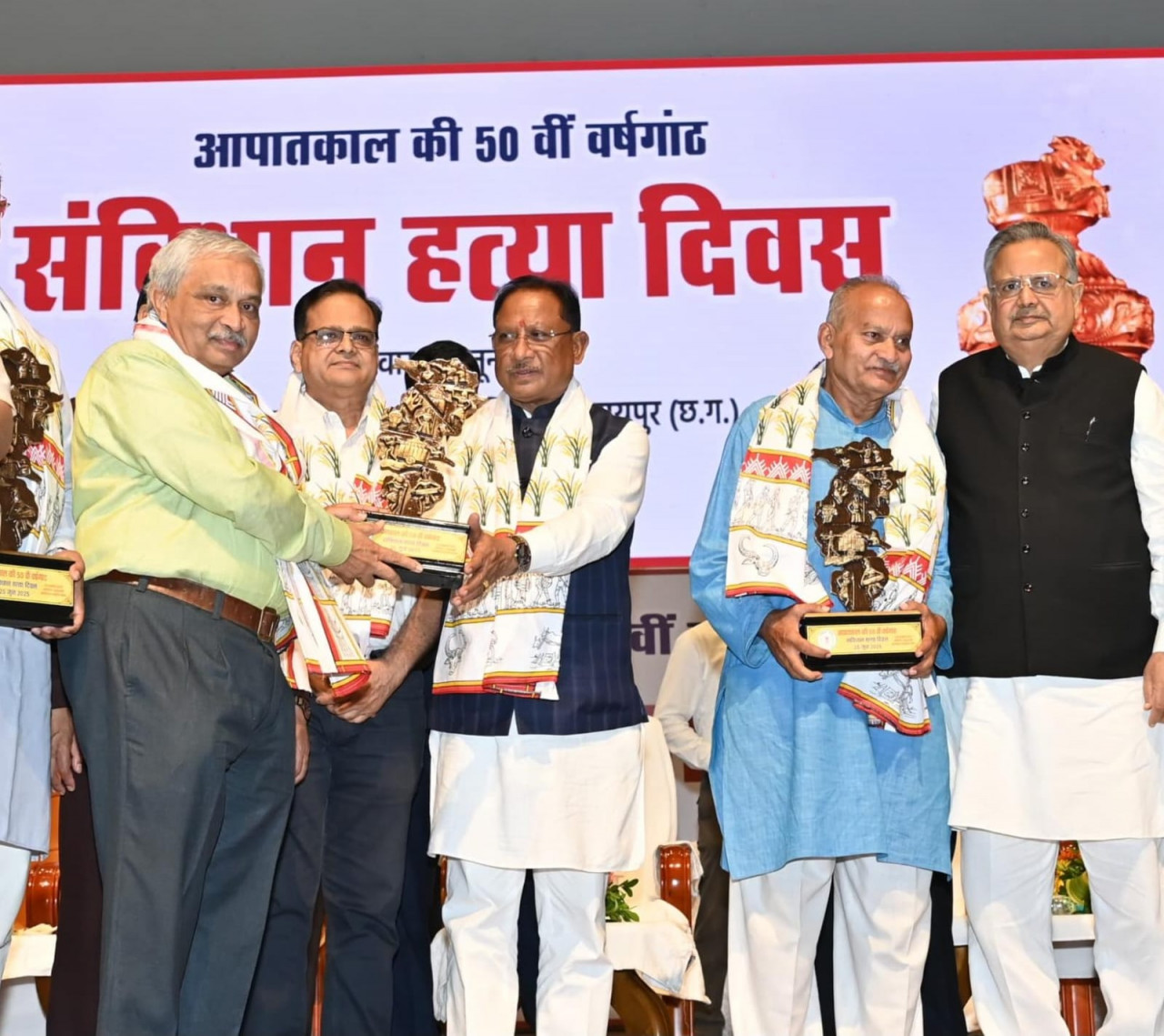 Photo of आपातकाल के काले दिन को हमारी भावी पीढ़ी भी जाने, समझे और उससे सीख ले – साय