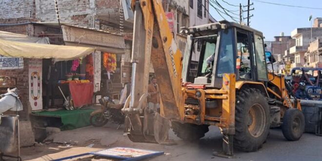 Photo of आगरा: रुई की मंडी चौराहे से रामनगर पुलिया तक चलेगा अतिक्रमण हटाओ अभियान