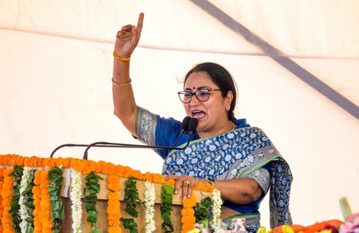 Photo of सीएम रेखा का जनकपुरी में जनसंपर्क कार्यक्रम, कहा- दिल्लीवासियों का हर सपना करेंगे साकार