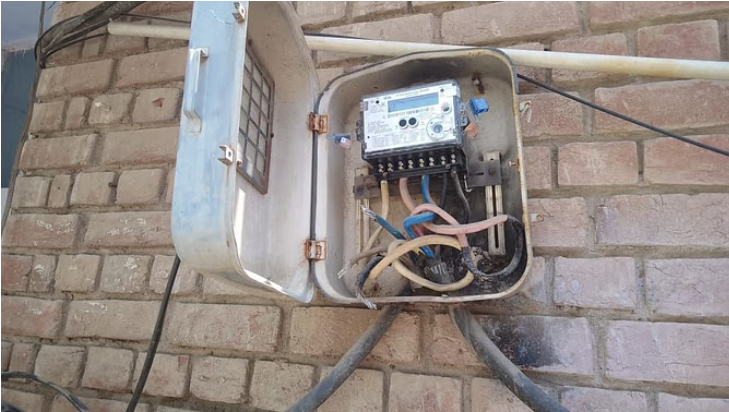 Photo of लखनऊ : बिजली विभाग की मनमानी का जांच में खुलासा