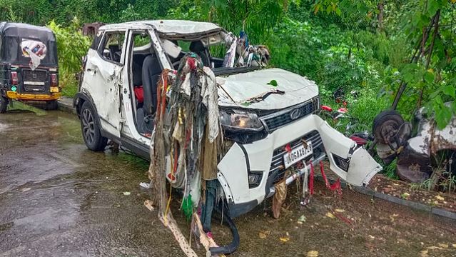 Photo of कार नहर में समाई और बेहोश होते चले गए सब, हादसे में बचे प्रसूता के जेठ ने बयां की पूरी घटना