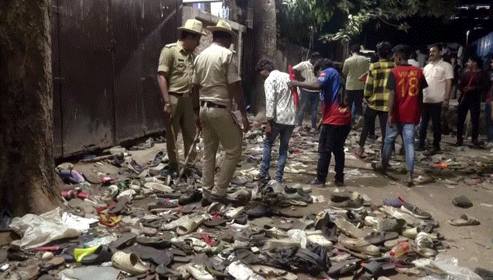 Photo of भगदड़ मामले में हुई पहली गिरफ्तारी, RCB के मार्केटिंग हेड को पुलिस ने एयरपोर्ट से किया गिरफ्तार