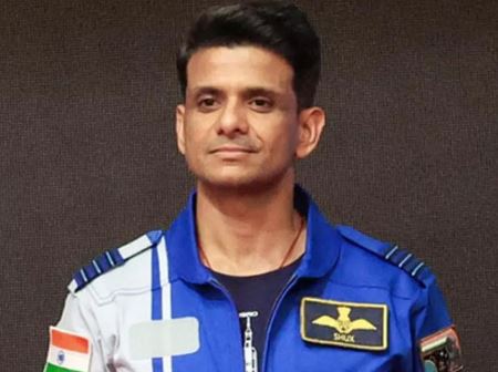 Photo of ‘ऐसा लगता है कि वो 130 साल के व्यक्ति…’ शुंभाशु की प्रतिभा के मुरीद हुए साथी अंतरिक्षयात्री