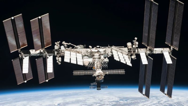 Photo of अंतरराष्ट्रीय अंतरिक्ष स्टेशन पर एक दिन में 16 बार होता है दिन-रात