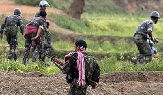 Photo of  बीजापुर में दिखी नक्सलियों की कायराना हरकत, दो ग्रामीणों की बेरहमी से की हत्या