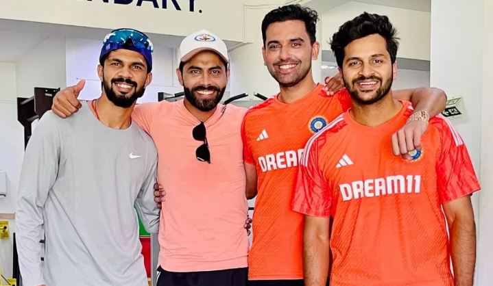 Photo of चौथे टेस्‍ट से पहले इंग्‍लैंड से भारत लौटा यह स्‍टार बल्‍लेबाज