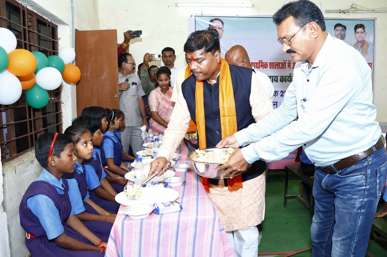 Photo of प्राथमिक शालाओं में पौष्टिक आहार नाश्ता प्रदाय योजना का शुभारंभ