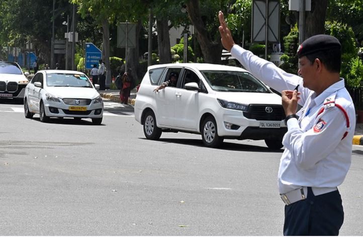 Photo of दिल्ली में स्थापित होंगे नौ स्वचालित वाहन फिटनेस सेंटर