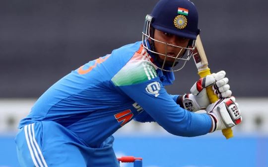 Photo of Vaibhav Suryavanshi की सेंचुरी के पीछे शुभमन गिल का हाथ! अब दोहरा शतक जड़ने पर नजर