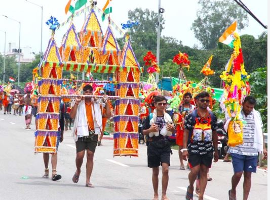 Photo of कांवड़ यात्रा के दौरान सुरक्षा के व्यापक इंतजाम, मांसाहार पर रहेगा प्रतिबंध!