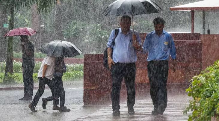 Photo of दिल्ली-एनसीआर में झमाझम बारिश से मौसम कूल-कूल