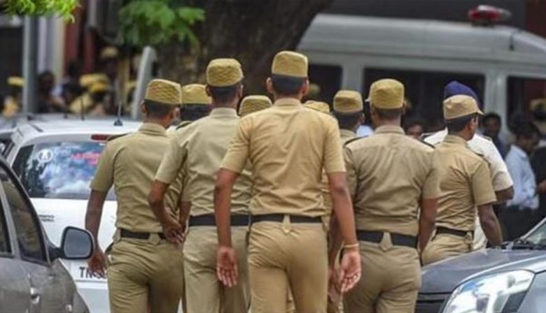 Photo of महाराष्ट्र: मनसे नेता ने बच्चों की मौजूदगी में गेमिंग जोन के स्टाफ को मारा थप्पड़