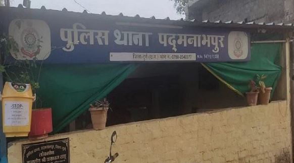 Photo of भाजपा नेता ने एसडीएम से किया दुर्व्यव्हार, पुलिस ने तीन आरोपियों को किया गिरफ्तार