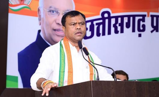 Photo of कन्या छात्रावास में प्रेग्नेंट हुई 12वीं की छात्रा, प्रदेश कांग्रेस कमेटी ने गठित की नौ सदस्यीय जांच