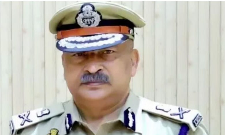 Photo of यूपी: महिला रिक्रूट्स की शिकायत पर सेनानायक- प्लाटून कंमाडर निलंबित