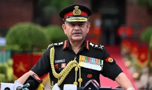 Photo of कारगिल विजय दिवस पर सेना प्रमुख ने जांबाजों को किया याद; Operation Sindoor पर क्या कहा?