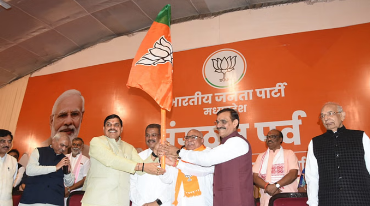 Photo of मध्य प्रदेश : हेमंत खंडेलवाल बने मध्यप्रदेश भाजपा अध्यक्ष