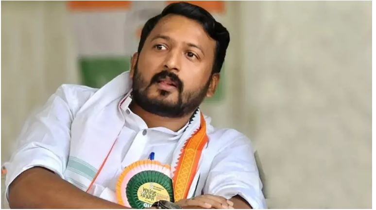 Photo of विधायक राहुल ममकूटाथिल को कांग्रेस ने किया सस्पेंड