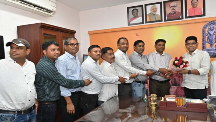 Photo of छत्तीसगढ़:  पटवारी कार्यालयों को मिली 1100 रुपए की स्वीकृति