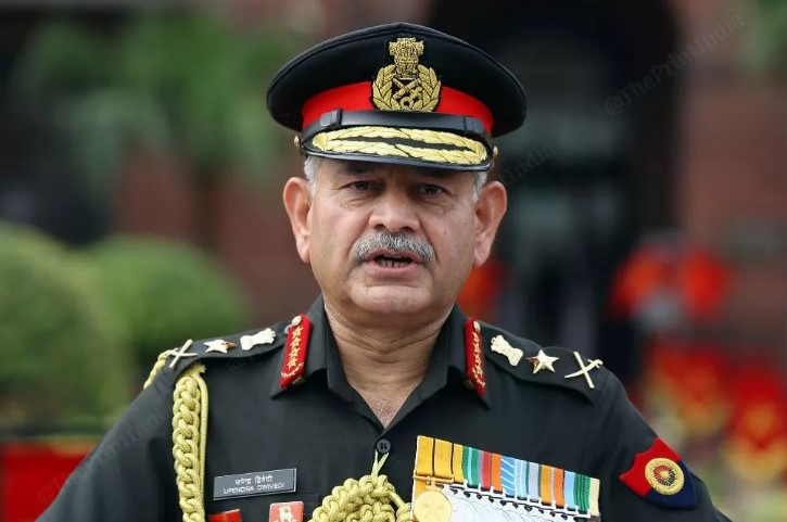 Photo of अल्जीरिया के लिए रवाना हुए जनरल उपेंद्र द्विवेदी