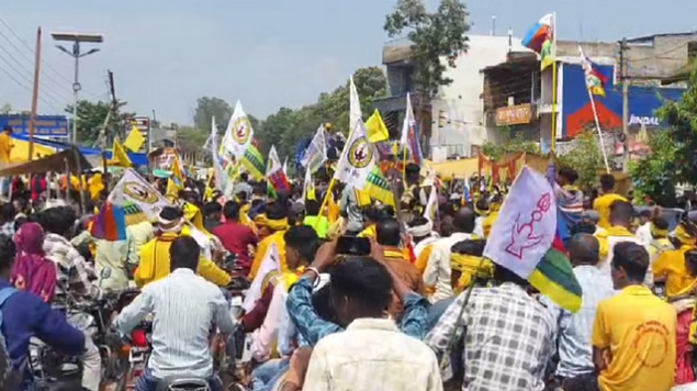 Photo of कोरबा में विश्व आदिवासी दिवस पर शक्ति प्रदर्शन, पाली में उमड़ा जनसैलाब