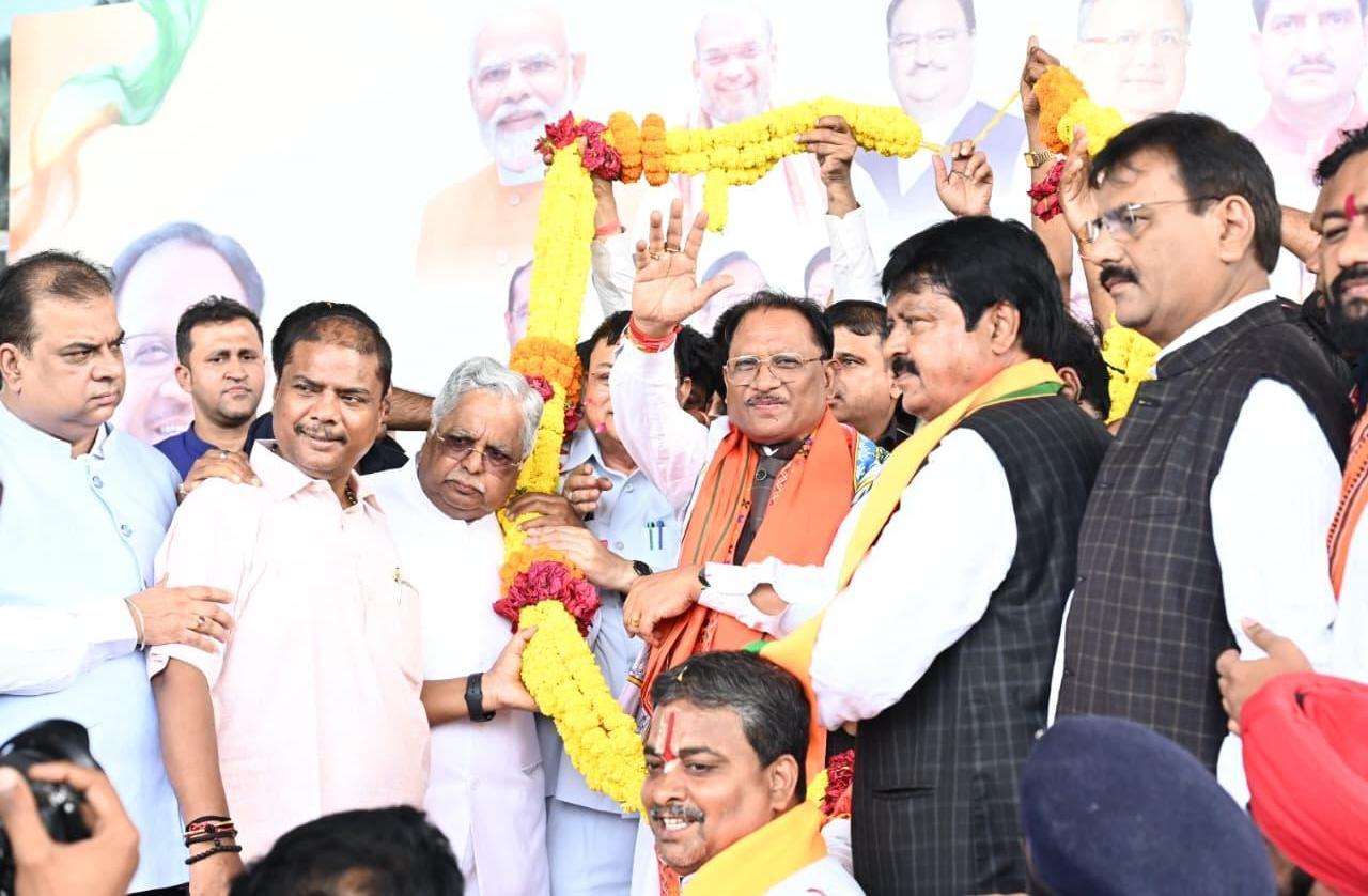 Photo of जापान और दक्षिण कोरिया दौरे से लौटे मुख्यमंत्री साय,हुआ भव्य स्वागत