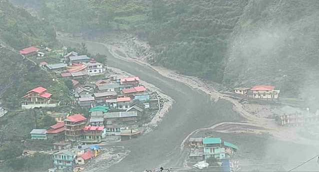 Photo of धराली आपदा : जीपीआर रडार तलाशेगा मलबे में दबी जिंदगियां, 480 फंसे लोग और निकाले…